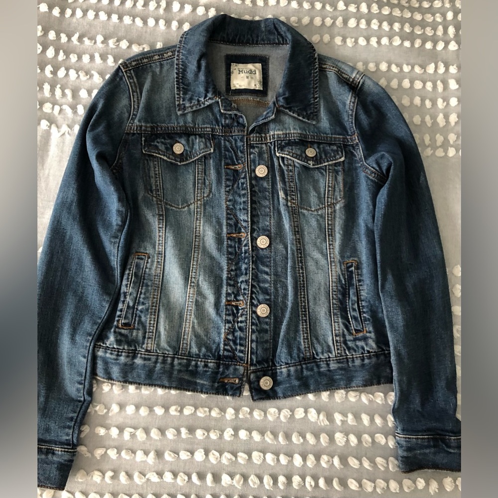 Mud Jean Jacket- Size Medium. Slightly distressed, medium wash
